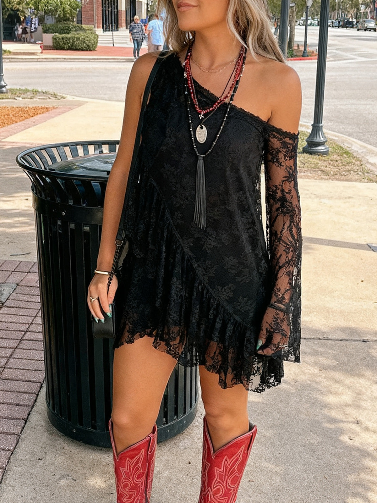 Women's Off-the-shoulder Fashion Lace Dress