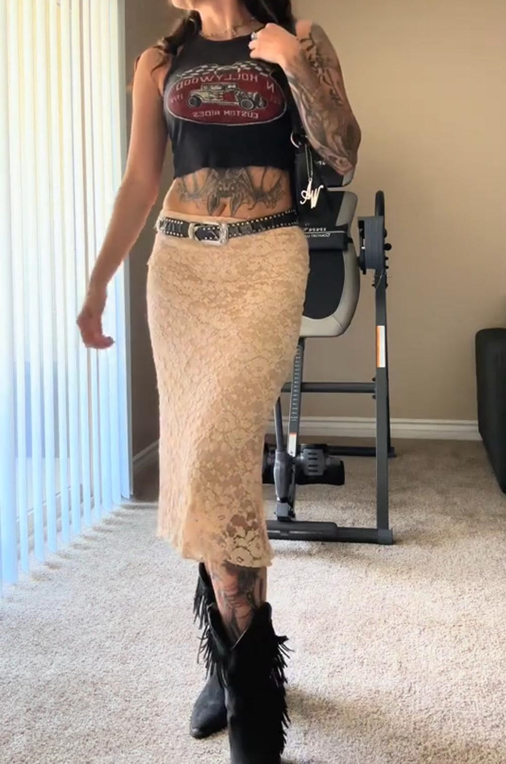 Women's Elegant Solid Color Lace Fishtail Skirt