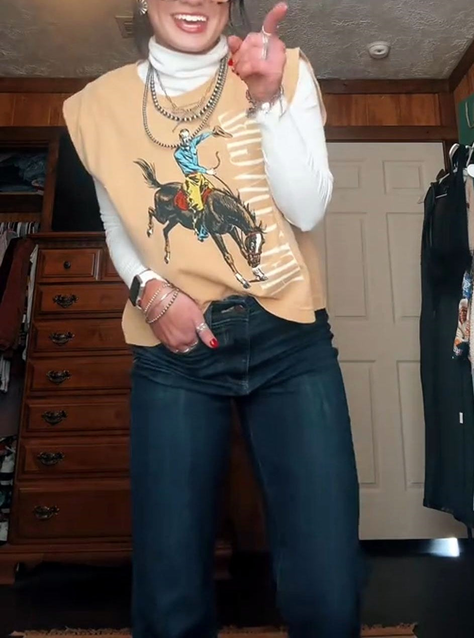 Hey Cowgirl Graphic Tank Top