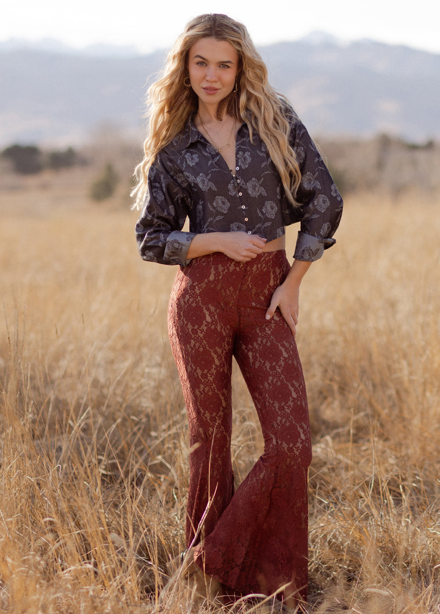 Abril Pant in Rust