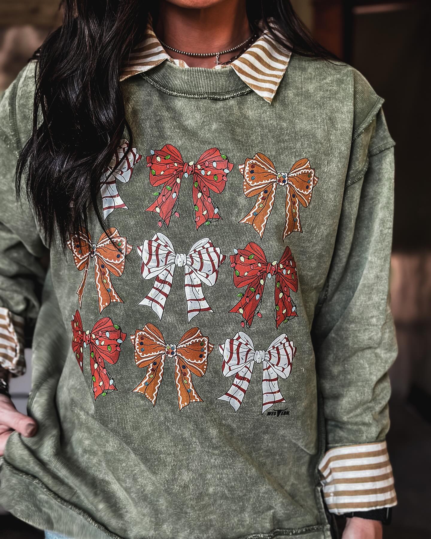 Western Pop Christmas sweet little bow sweater