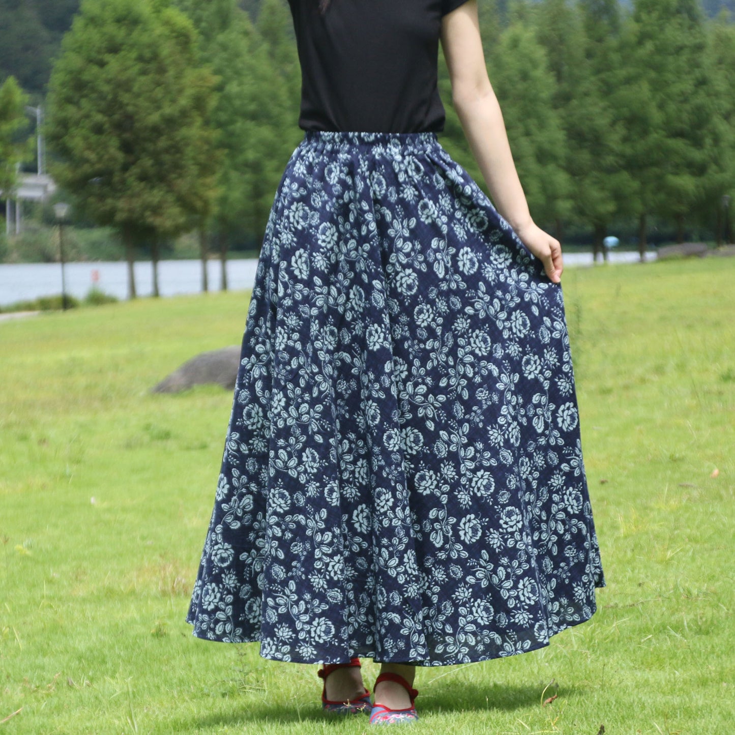 Cotton and linen printed maxi skirt | Retro ethnic style elastic waist midi skirt