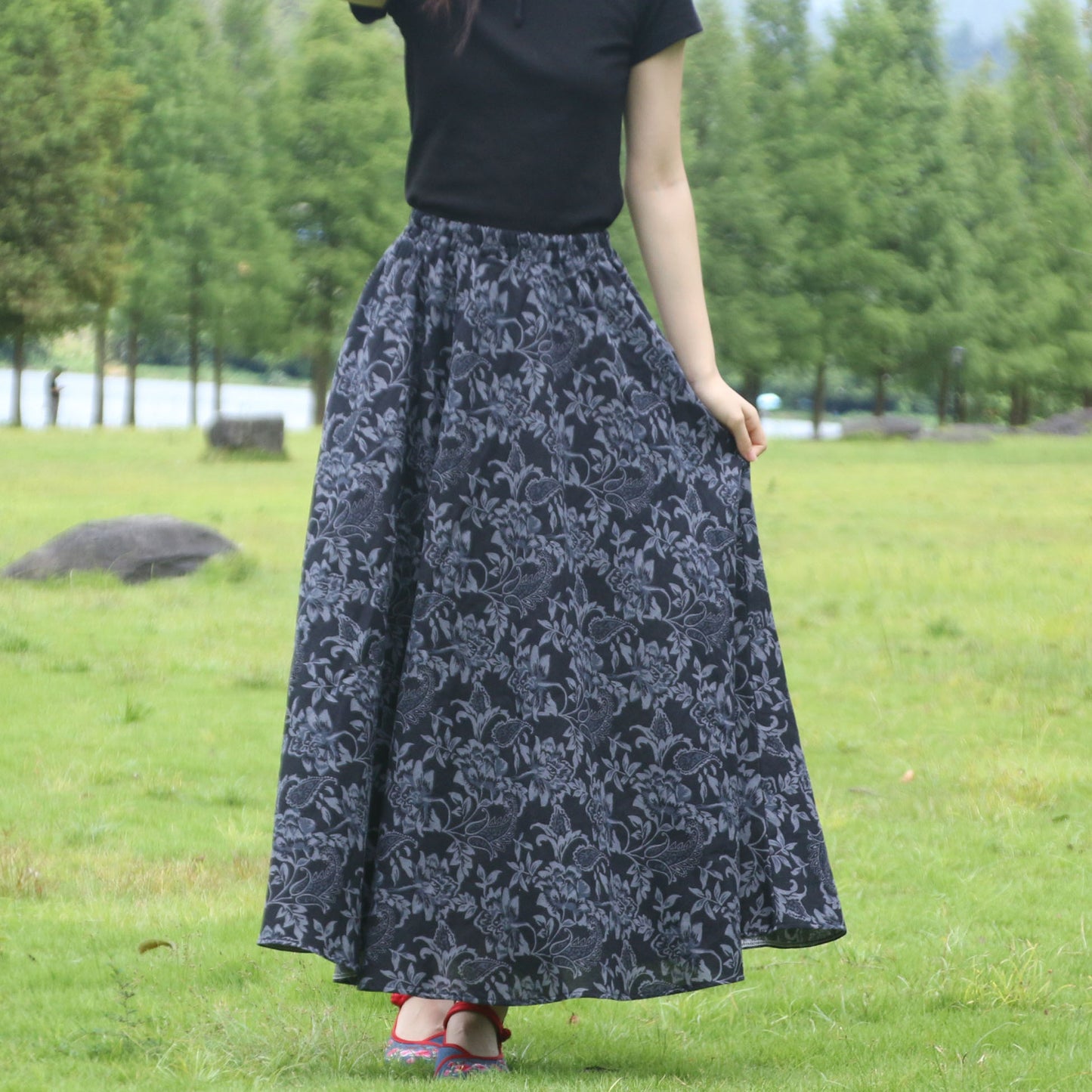 Cotton and linen printed maxi skirt | Retro ethnic style elastic waist midi skirt
