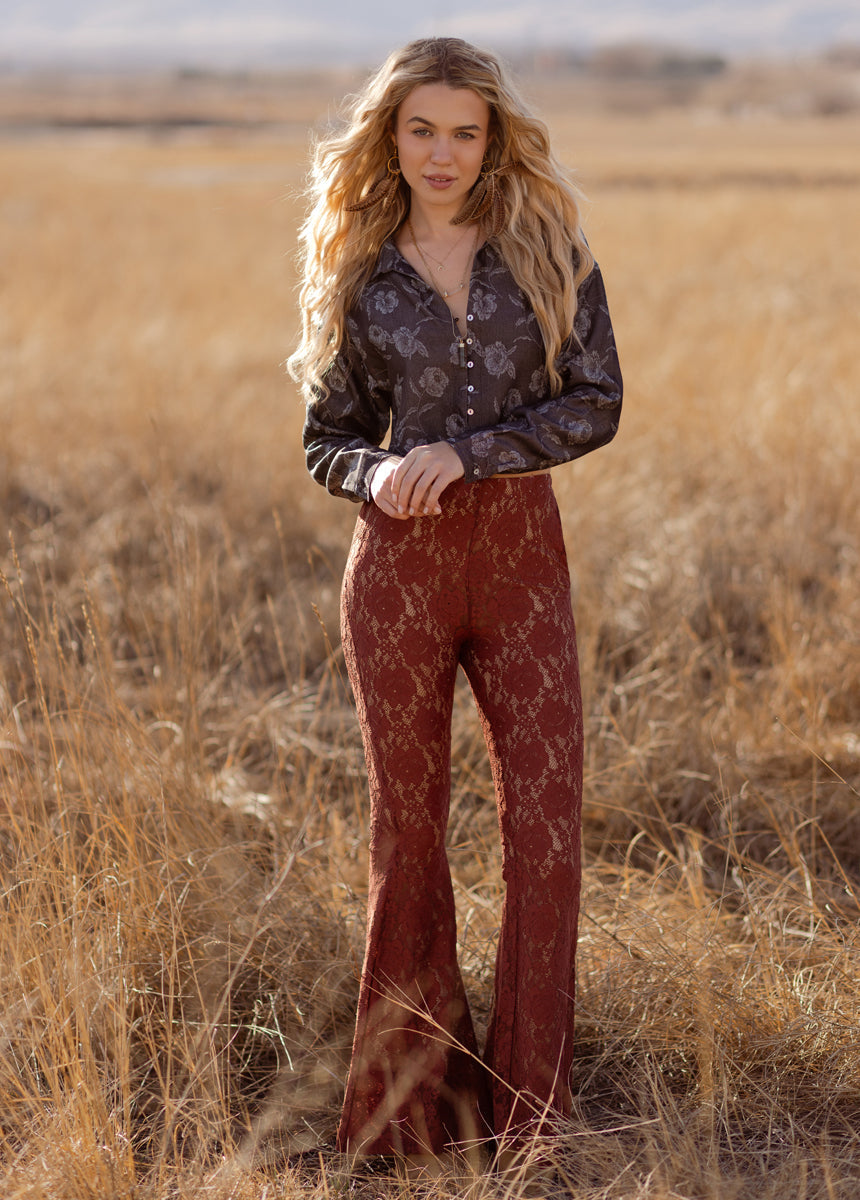 Abril Pant in Rust