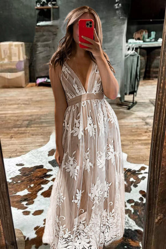 Beautiful White V-Neck Floral Pattern Mesh Dress