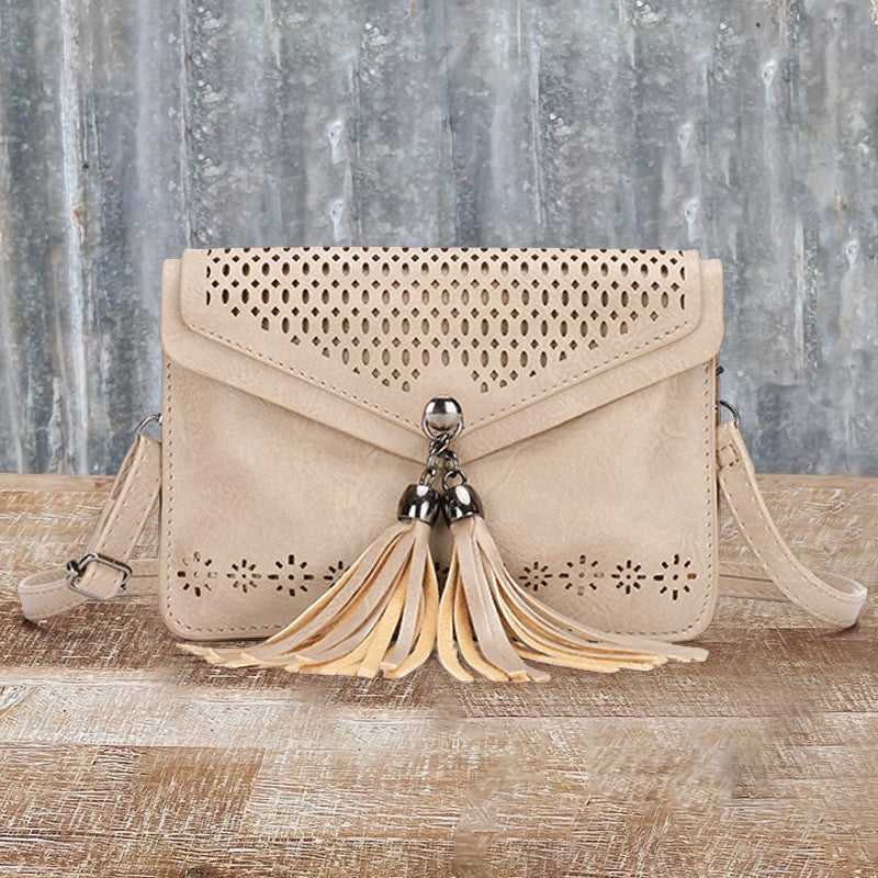 Retro Fashion Tassel Crossbody Saddle Bag