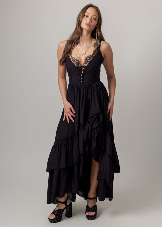 Everlie Dress in Black