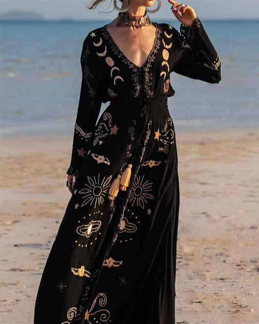 Elegant women's V-neck black printed dress