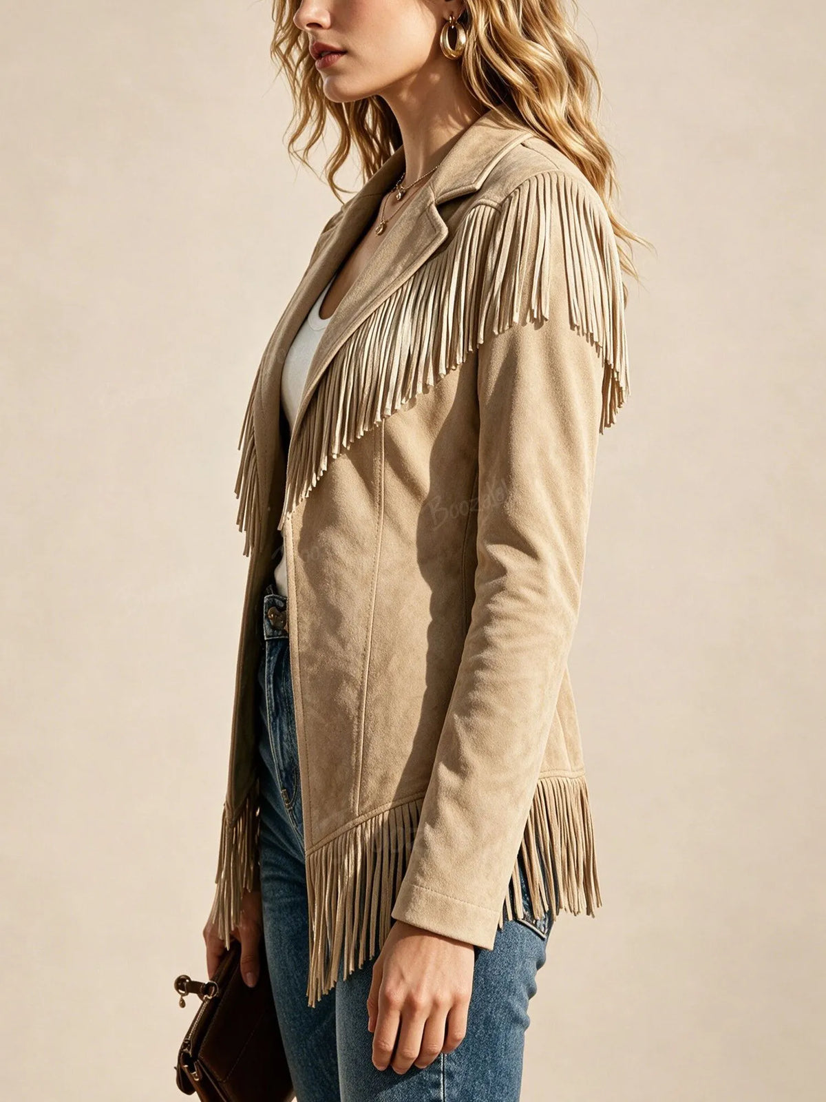 Perfect for an autumn trip to the West — Western-style faux suede long-sleeved jacket for women.